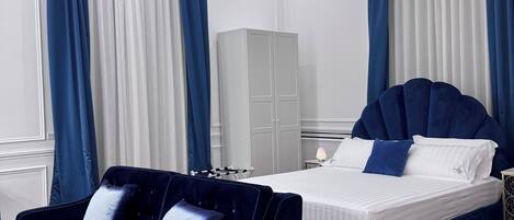 1 bedroom, minibar, in-room safe, blackout curtains