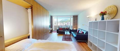 1 多间卧室、免费 WiFi、床单