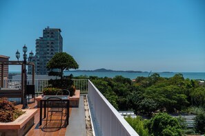 Staduitzicht vanuit accommodatie