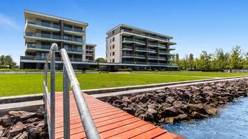 2 bedrooms, Internet