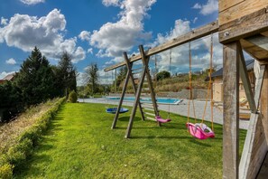 House, Smoking - Gorgeous Chalet With Pool Spa (Donja Voca)