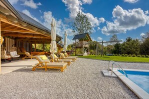 House, Smoking | 3 bedrooms, Internet - Gorgeous Chalet With Pool Spa (Donja Voca)