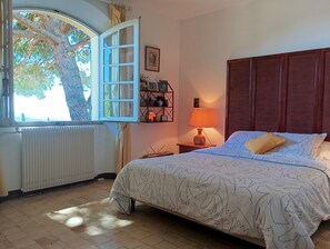 7 bedrooms, iron/ironing board, travel crib, free WiFi