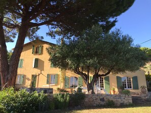 Exterior - Magnifique Maison Familiale Avec vue sur la Baie de Sanary (Ollioules)