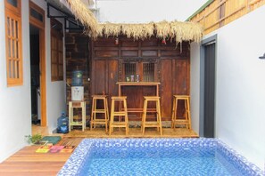 Bar accanto alla piscina