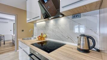 Căn hộ | 4 phòng ngủ, truy cập Internet tốc độ cao