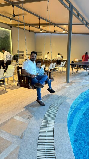 Outdoor pool - Discover Resorts Khandala (Mawal)