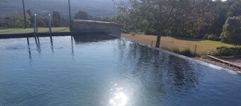 Authentic family home in Provence with pool and view 