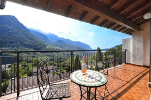 Villa | 2 bedrooms, Internet - Villa Delle Rose in Arogno (Arogno)