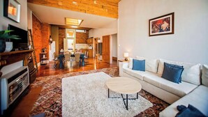 Unclassified image, 2 of 41, button - Large, 2 BR stable conversion (circa 1874) tucked in the heart of old town. 🍃 (Echuca)