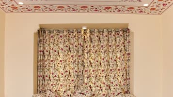 Deluxe Double Room | Free WiFi