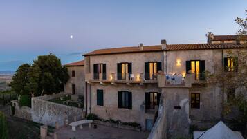 Fachada da propriedade