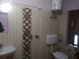 Ducha, toallas, jabón, shampoo