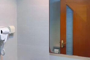 Room - Jujia United Chain Hotel (Dandong Railway Station Store) (Dandong)