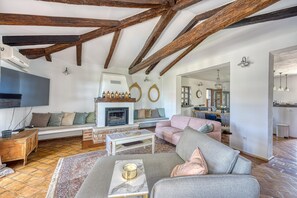 Villa, Smoking | 4 bedrooms, Internet - Vila Aryana With Pool (Sveti Lovrec)
