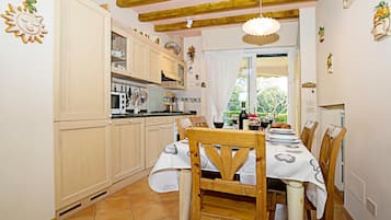 House | 3 bedrooms, Internet