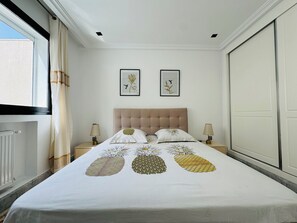 1 chambre, fer et planche à repasser, Wi-Fi, draps fournis