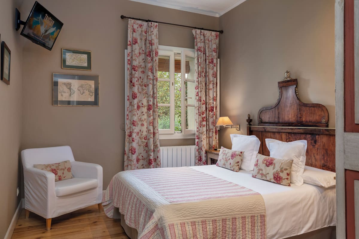 Classic Double Room, Garden View | 1 bedroom, free WiFi