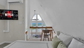 4 bedrooms, desk, iron/ironing board, travel crib