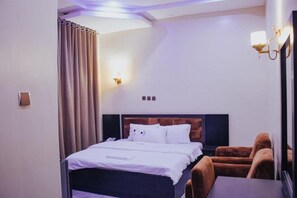 Superior Single Room, Balcony, City View | Soundproofing, free WiFi, bed sheets - Grand Shield Hotel Jalingo (Jalingo)