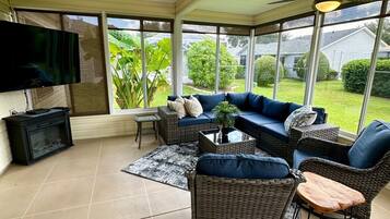 Smart TV, DVD player, offices