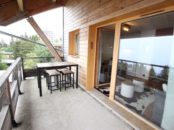 Outdoor dining - Charming studio in Chamrousse, near slopes with stunning views (Chamrousse)