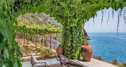 Villa Luna by Myvillacollection