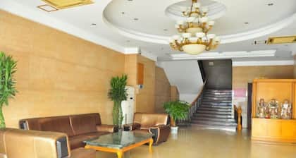 Yijing Hotel