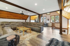 TV, fireplace, offices