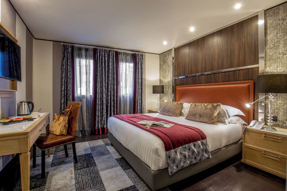 1 phòng ngủ, két bảo mật tại phòng, bàn