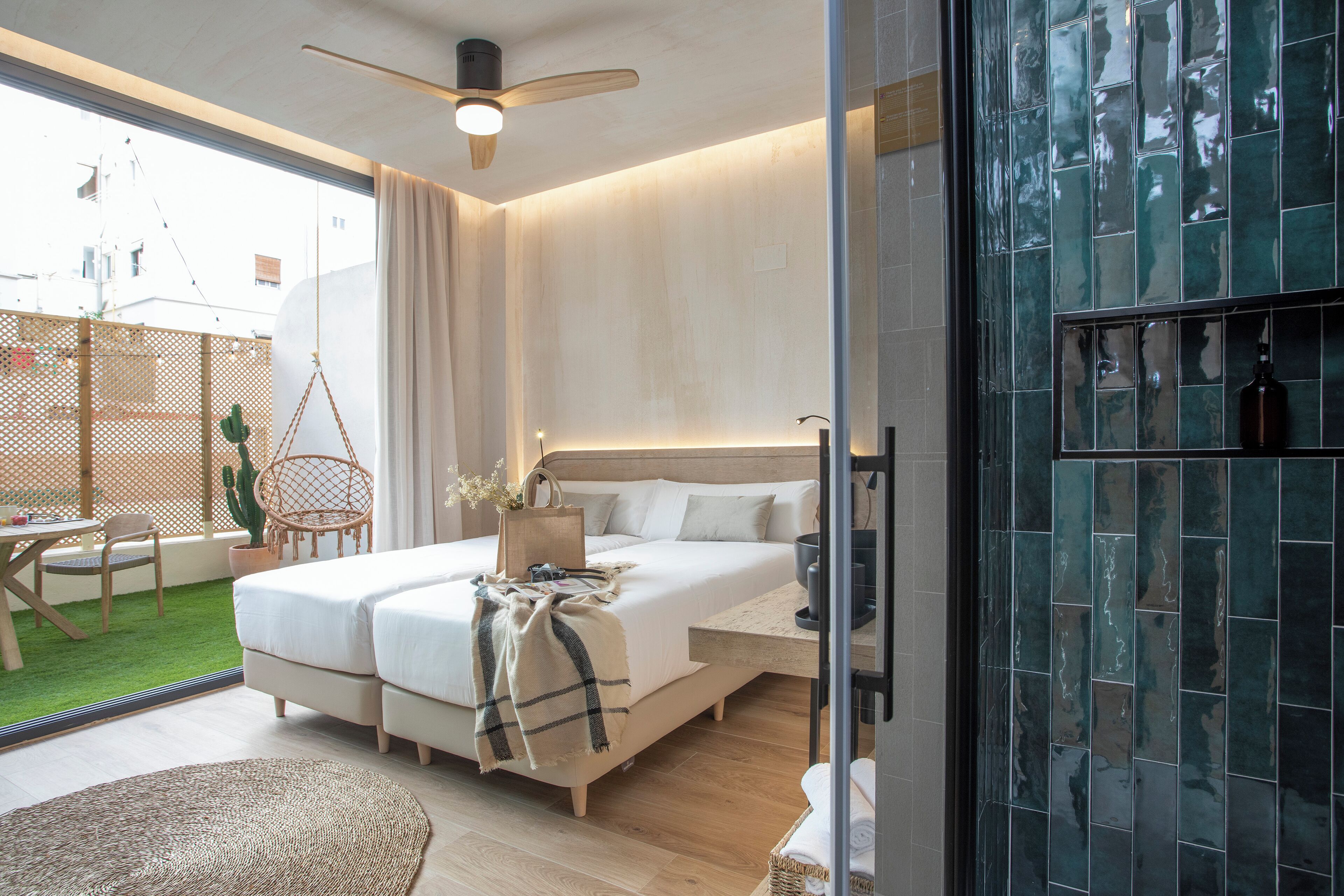 Photo - Nomad Haux Mestalla