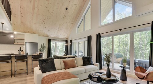 Le Scandinave – Nordic Retreat – Private Sauna, Spa & Cold Plunge