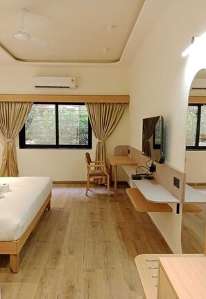 Habitació doble Deluxe, vistes al jardí | Wifi gratuïta i roba de llit