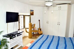 House - Sunny Hideaway in Almunecar (Almunecar)