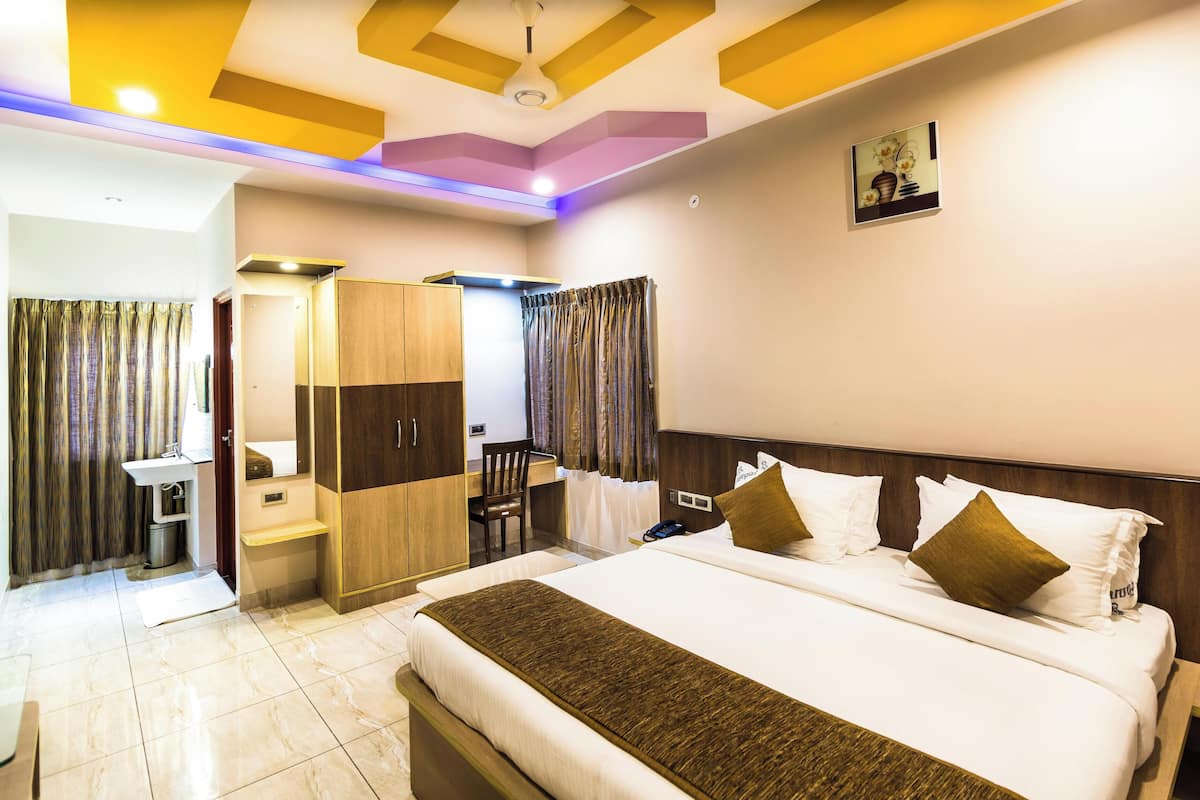 Standard Double Room, City View | In-room safe, blackout drapes, soundproofing, iron/ironing board