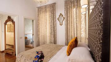 Premium One Bedroom Apartment | 1 bedroom, hypo-allergenic bedding available, in-room safe, desk