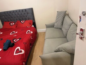 Maison | 4 chambres, fer et planche à repasser, Wi-Fi gratuit, draps fournis