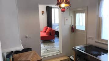 1 habitación y ropa de cama