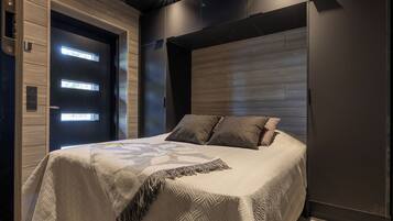 4 Schlafzimmer, kostenloses WLAN, BettwÀsche