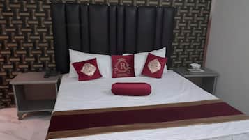 Quarto casal ou duplo standard, vista para a cidade | Wi-Fi de cortesia