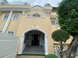 Façade de l’hébergement