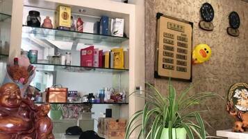 المنشأة من الداخل