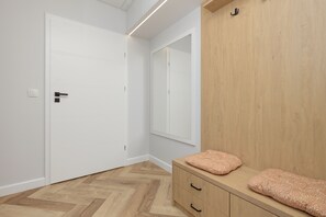 Living room - Wola Business Studio by Renters (Warsaw)