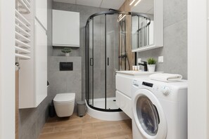 Bathroom - Wola Business Studio by Renters (Warsaw)