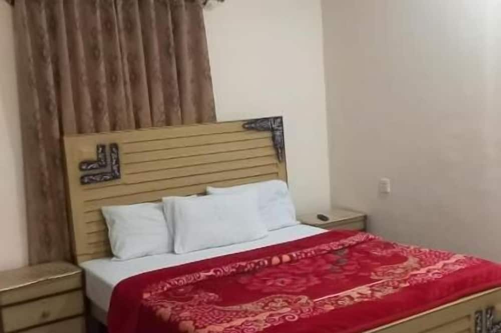 New Palace Guest House
