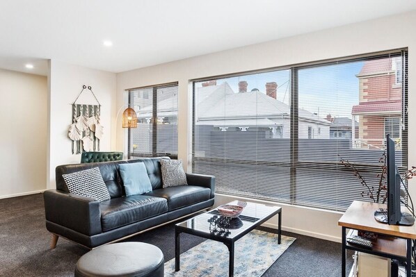 TV, DVD player, offices