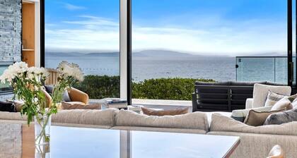 Award-winning beachfront luxury in Cremorne