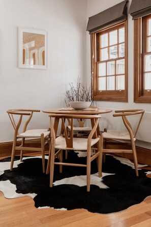 Dining - 'Allambee' Heritage cottage in trendy South Hobart (South Hobart)