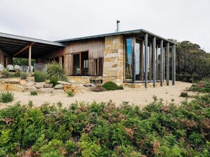 Exterior - Roaring Beach House (Nubeena)