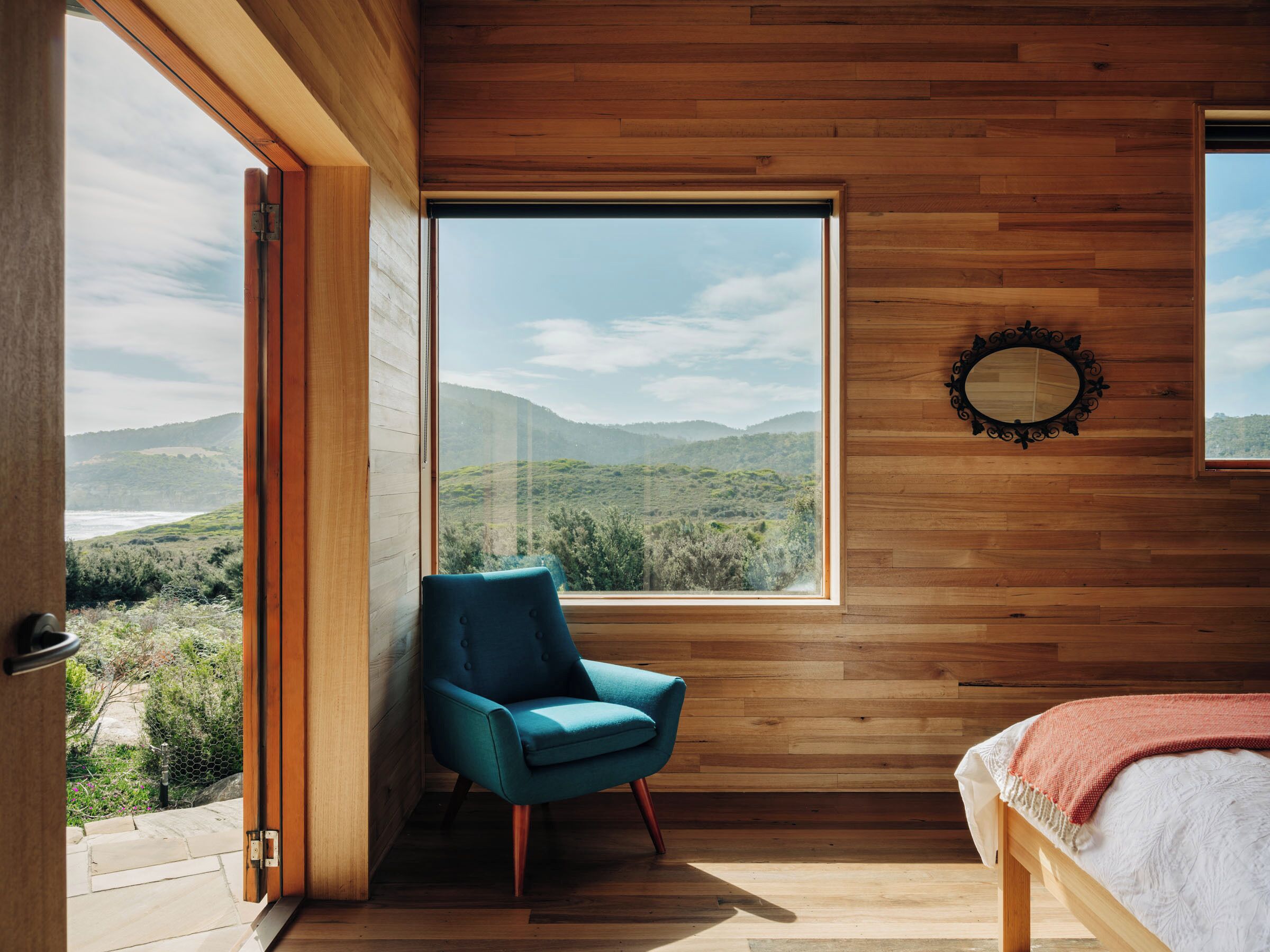 3 bedrooms, desk, iron/ironing board, WiFi